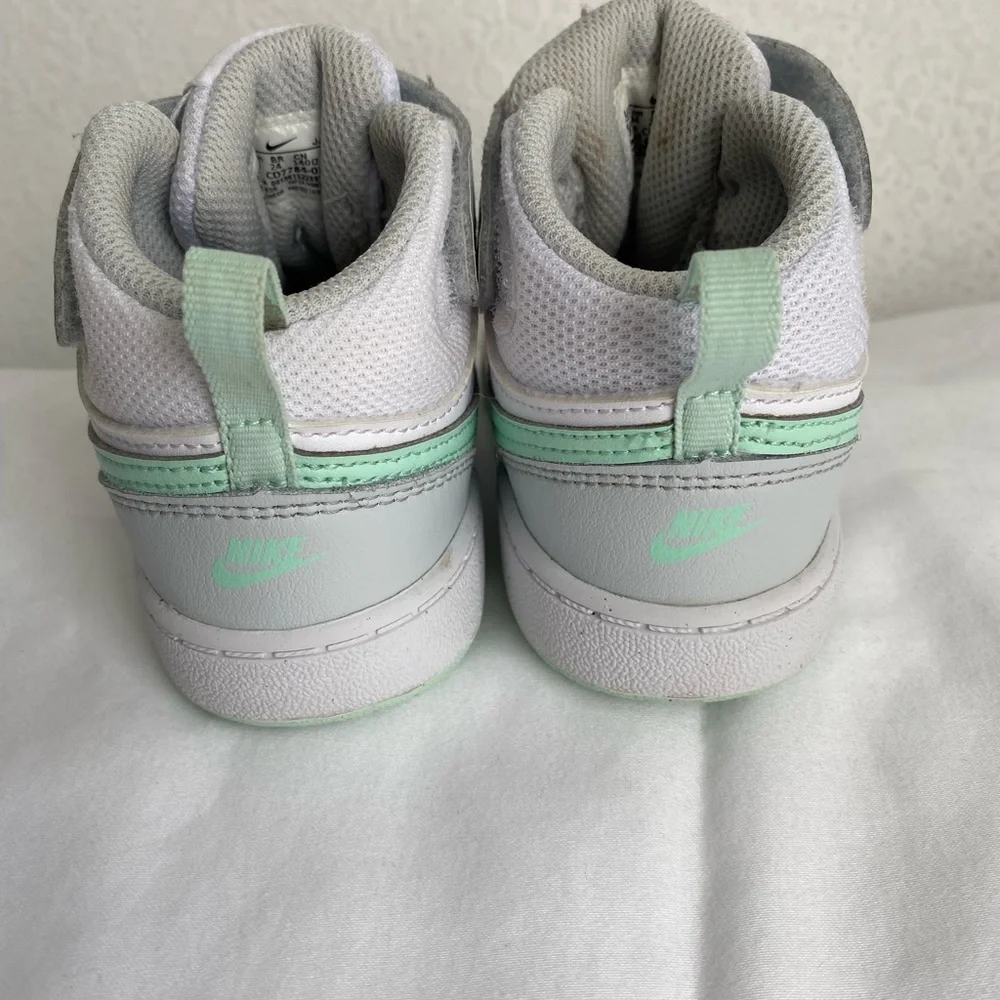 NIKE Toodler Unisex Nike Court Borough Mid 2 Mint Sneakers Size 8C/14 cm